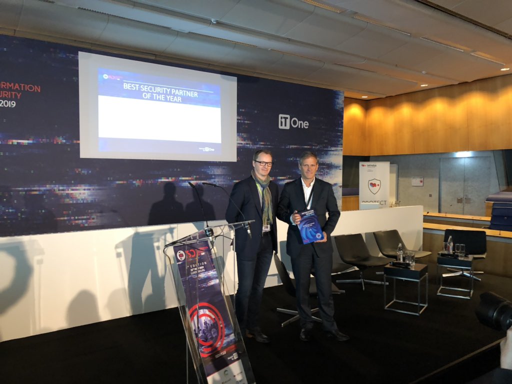 _olivierb's tweet photo. Live tweet from the ISDays in #Luxemburg : https://t.co/QkWBVzQOqH won the award of BEST SECURITY PARTNER OF THE YEAR ! Self congtrats moment ! 🍾 @iotcert #ds2019 #ISDay2019 https://t.co/oHUxMBbuph