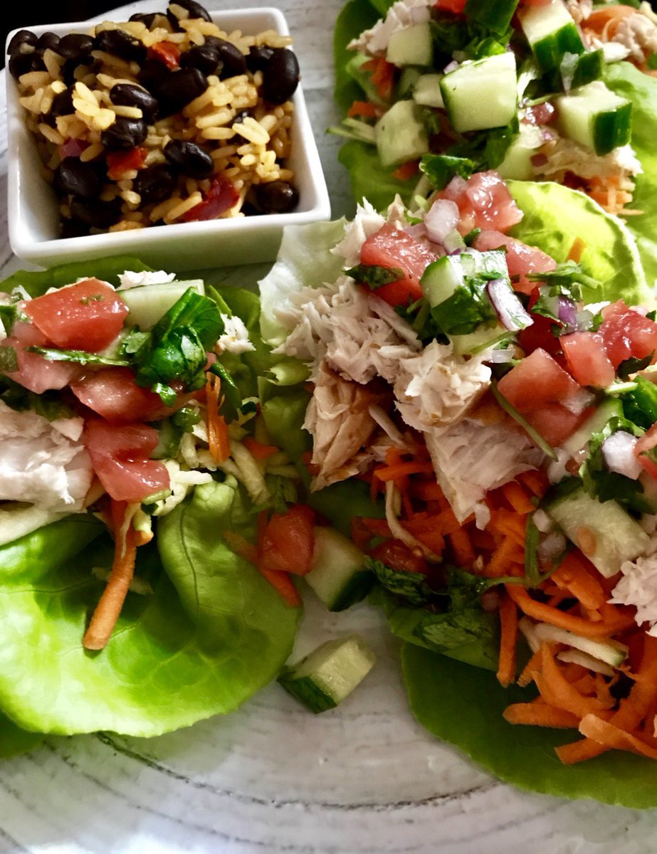 Who’s ready to spark up the grill this weekend? Our Citrus+Herb Grilled Swordfish Lettuce Wraps are on the Memorial Weekend menu ... 🏖 ⚓️ #weekendvibes #eatfresh #realfood