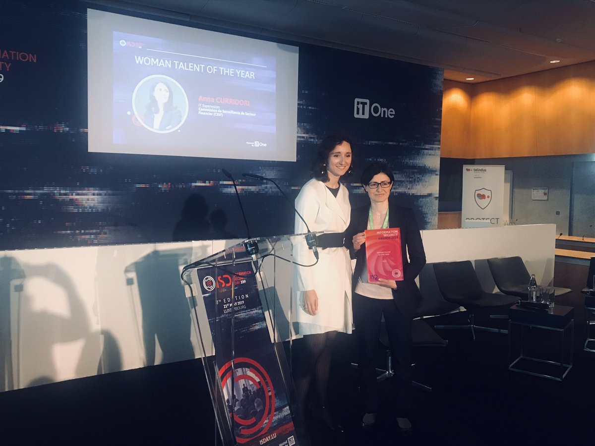 wide_lu's tweet photo. Our chairwoman Marie-Adelaïde Leclercq-Olhagaray @geromesnil is proud to give the «women talent of year» award at #isd2019 #ICTspring2019 @ICTSpring Congratulations to the winner Anna Curridori, IT supervisor from @cssflux https://t.co/GVbLVmNE18