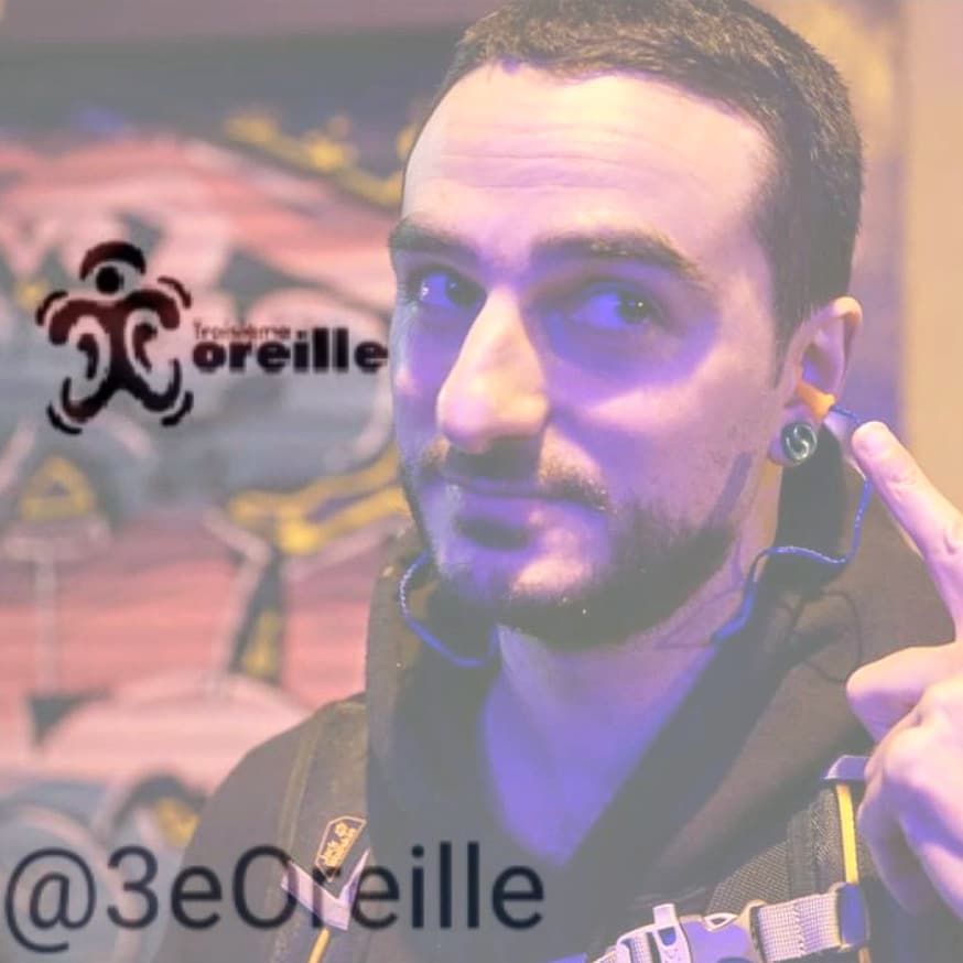 Troisième Oreille, asso oeuvrant pour l'accessibilité des événements de musique électro aux malentendants, a ouvert son compte Twitter.

Rejoignez－nous pour des events, des articles et exclusivités👂

#troisiemeoreille #sourd #lsf #deaf #interpretelsf #iledefrance #accessibilité