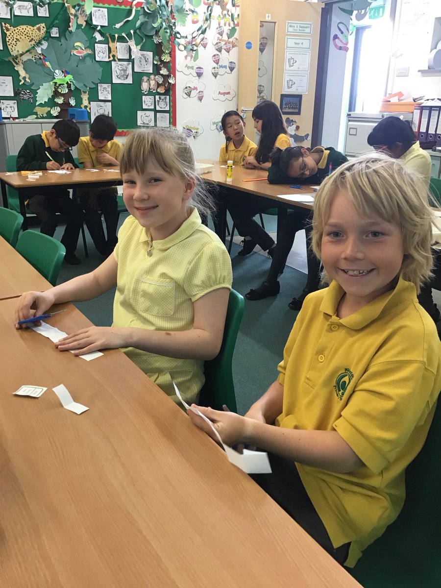 dovesMPS's tweet photo. We are making our own time dominos to demonstrate our understanding of 12 and 24 hour time. @MathsMPS https://t.co/DbwAv422HZ