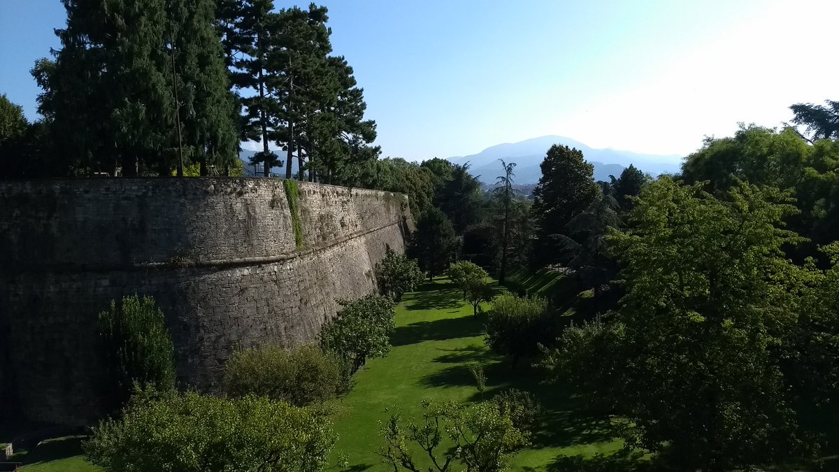 BaseEurope's tweet image. #Bergamo - discover one of the most scenic and historic cities in #Italy for #DoingBusiness baseeurope.org/bergamo-busine… #trade #export #relocate #invest #SMEs #business #EU #Europe @_igenius