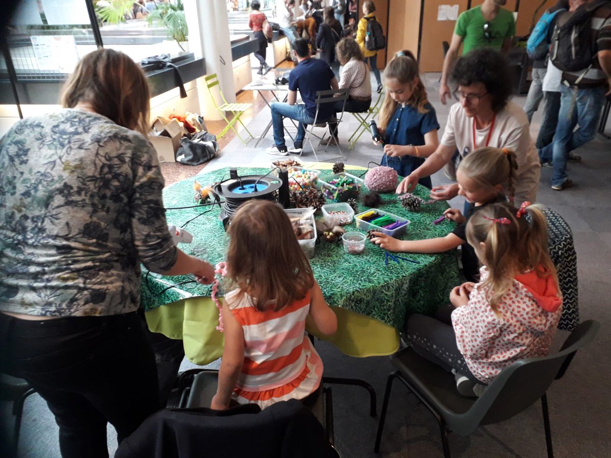 Plus de 2000 personnes au salon👨‍👩‍👧‍👦👏 Merci à tous d'être venu ! More than 2000 peoples thanks👨‍👩‍👧‍👦🙌  #Montpellier #France #environment #agroforesterie #occitanie #bio #Congress #event <a href="/Agroforesterie/">Agroforesterie Association Française</a>