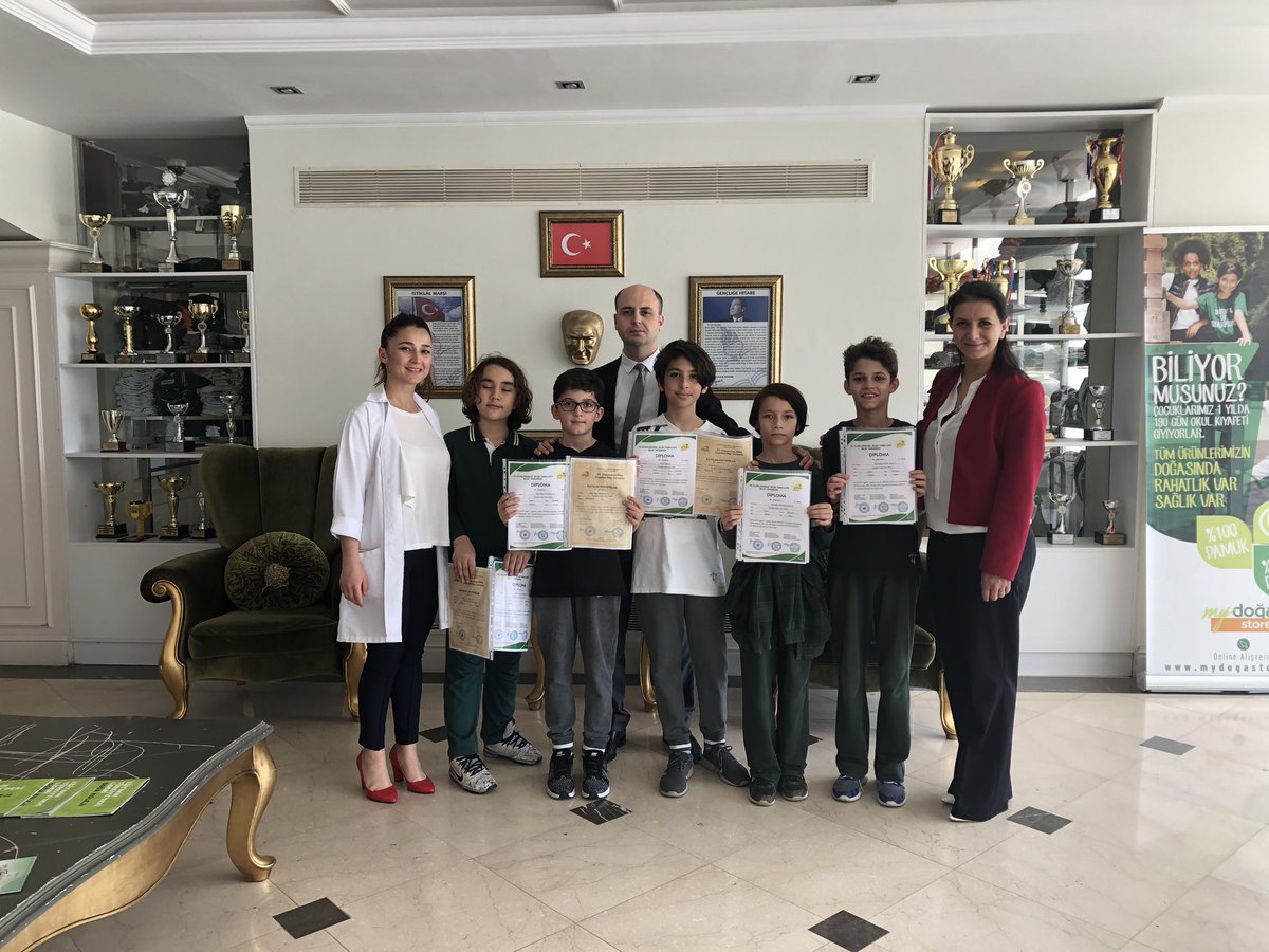 ULUSLARARASI URFODU ve PURPLE COMET yarışmalarının sertifikalarını öğrencilerimize verdik. #kurtkoydogakoleji <a href="/mineasinan/">Mine Sinan</a> <a href="/elvin_oven/">Elvin Öven Güçbilmez</a>