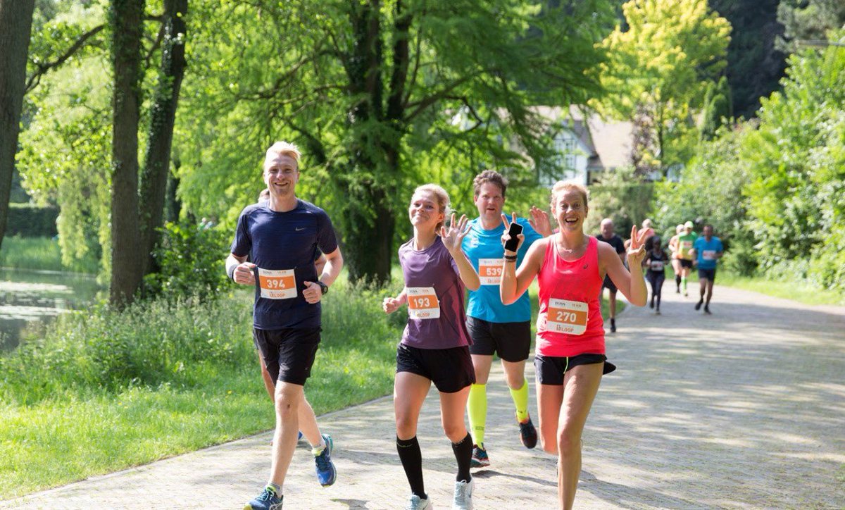 Haarlem en Bloemendaal kleuren Letterenloop: bit.ly/2LZLmdw

<a href="/Letterenloop/">Letterenloop</a> <a href="/Run4Schools/">Leslie Pangemanan</a> @CMHaarlem @bloemendaaltwit #hardlopen #Running