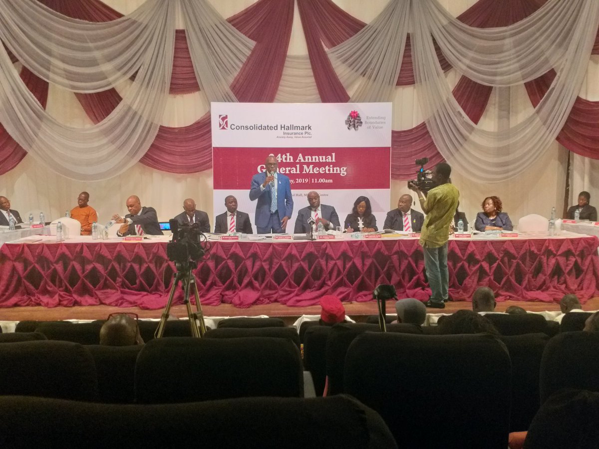 theinsureafrica's tweet photo. The M.D. of @MyChiPlc making his mind-blowing and inspiring speech to the shareholders, participants and regulators at the event.
Highlighting the importance of innovative products, regulation and other important issues raised.
#CHIPLCAGM #chiplc #insurtech #insurance #Nigeria https://t.co/563D8RmVqI