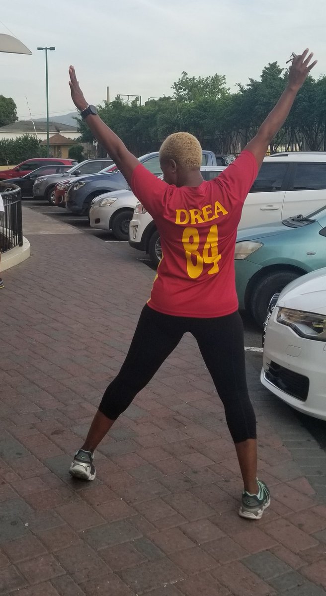 andalltay2's tweet image. And because I'm a proud Wolmerian, I ran in my Wolmer's jersey! Happy Wolmer's Day everybody!!! #classof84 #agequodagis