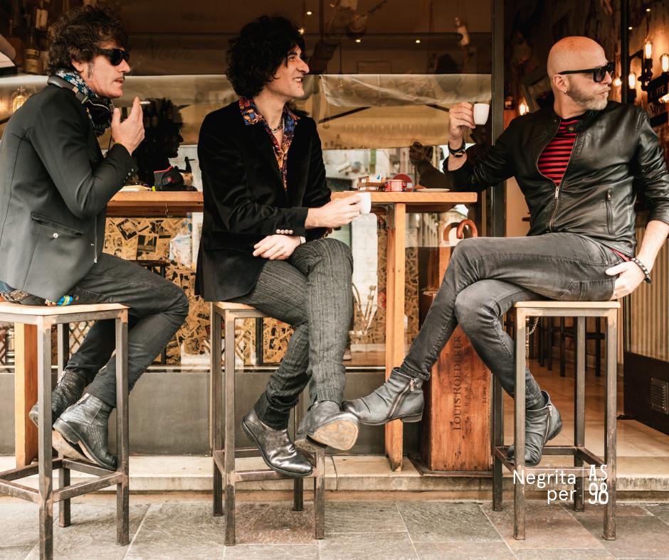 Si parla di noi su iodonna.it:
“Il look ribelle di A.S.98 che ha conquistato anche i Negrita” 

Leggi l'articolo completo ➡️ bit.ly/iodonna_Il_loo…

#AS98 #as98shoes #as98style #beasyouare #rockstyle #boots