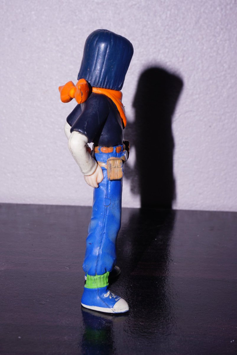 FIGURE tweet media