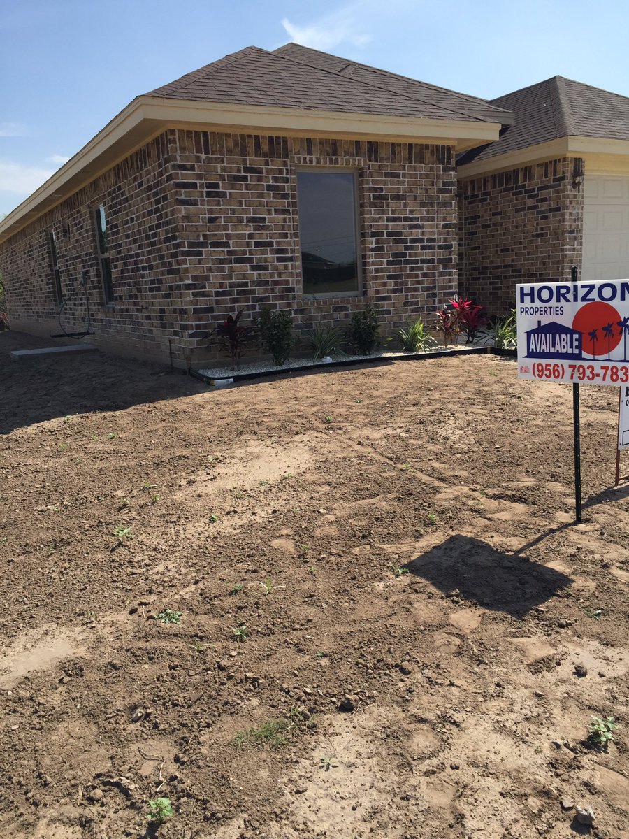 sellingtheriog1's tweet photo. Price reduced on these 3 homes in La Joya. Beautiful 3/2/2 new construction. Easy to see. Call us today for additional information. Thank you.
#Reduced #NewConst https://t.co/WjywD8rIRW