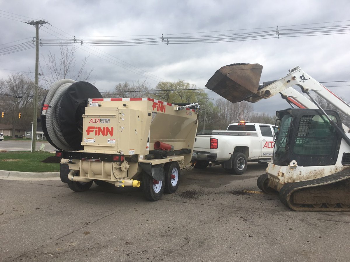 FinnCorporation's tweet photo. Progressive Irrigation is working smarter not harder with their FINN 5-Series in Clarkston. And yes, another Alta Equipment customer. #SmarterWaysToWork #BarkBlower #MaterialBlower #GreatCustomers #GreatDealers https://t.co/2LYP6s8bYt