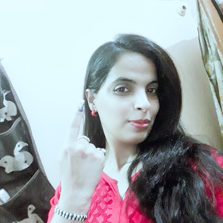 WadhvaniNaina's tweet photo. @desi_dime #DimerVotes #LokSabhaElections2019 
#Vote
#VoteKar #VoteKarIndia #VoteForChange #phase7 #VotingRound7
Voting is the most responsible work of every citizen, and we all are citizen of Independent India.
"Exercising the right to vote is essential to our democracy"
@Pooja_queens https://t.co/RHKxjyQHGb