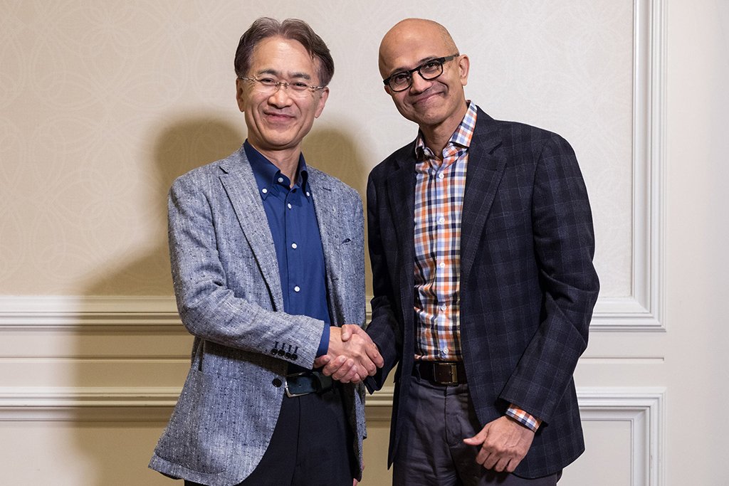 bitcoinagile's tweet photo. Microsoft and Sony Tie Up to Enhance the Future of Cloud Gaming #Microsoft #Sony #Cloud #Gaming #cryptocurrency #Amazon #google #googlestadia #microsoftazure #playstation #sonystock #xbox https://t.co/6yOJuhOpge https://t.co/1CmsC2J52s