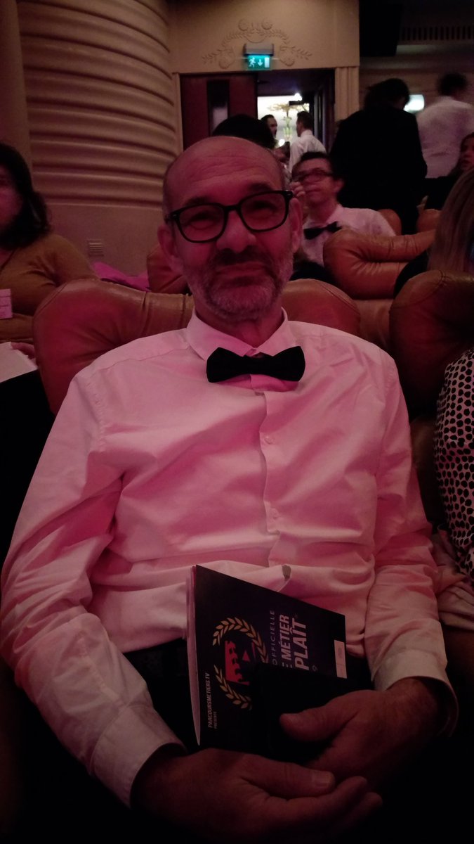 DArderiu's tweet photo. Vive la retraite #jefilme2019 https://t.co/mtmTNR1RBo