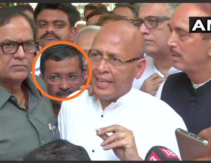 rksn_pandey's tweet image. Sir ji jab inke pichhe hi khada hona tha to politics me kyu aaye. 
Is this new type of politics which u were referring before coming into it?
What is difference between u n congress?
@ArvindKejriwal