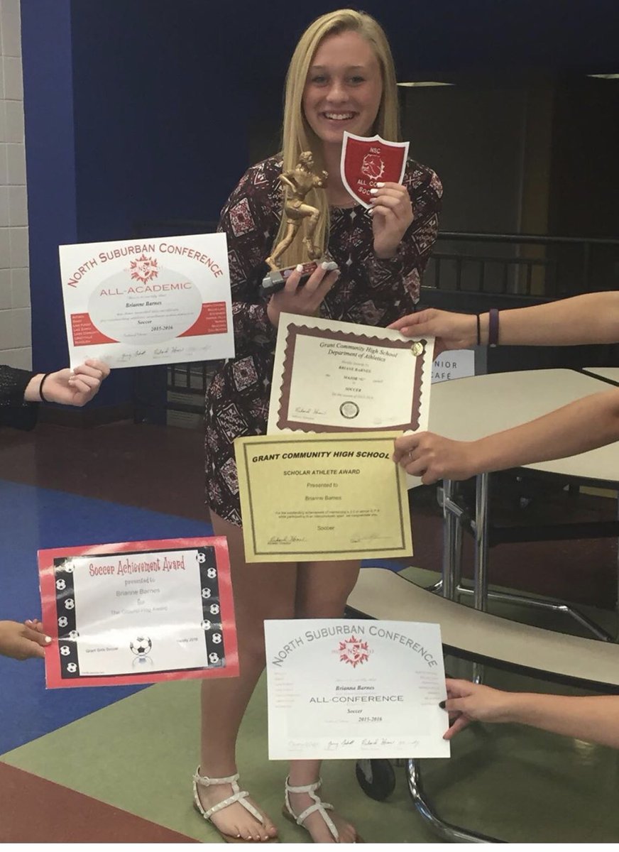 briannebarnes13's tweet photo. BROOKIE continued on the Barnes FAM tradition! SO PROUD! :,-) #allconference #allsectional #MVP https://t.co/d0JveEncpj