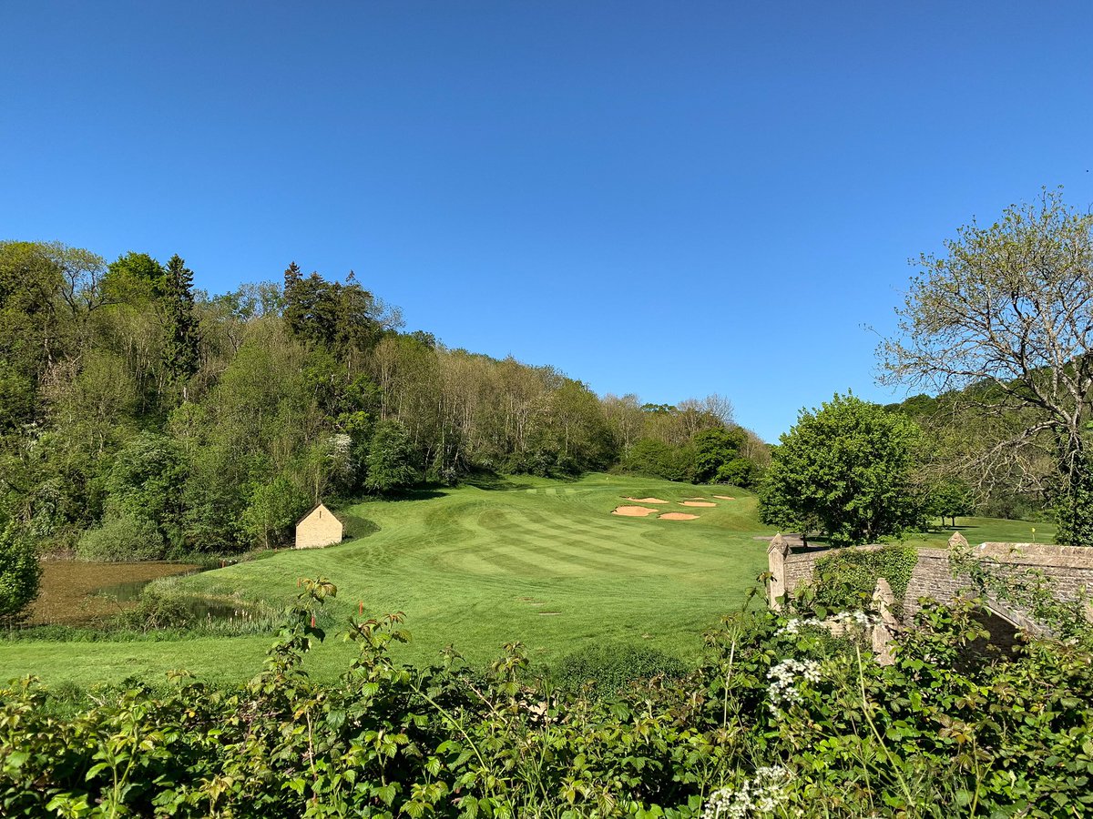 Nick_James121's tweet photo. @Manorgolfclub This morning before the clouds appeared 📸 @AndyryanPga’s favorite https://t.co/eYEBZez2lL