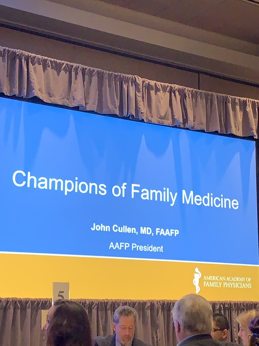 drmikesevilla's tweet image. #fmas19 @RepSchneider awarded Champion of Family Medicine at @aafp #fmas19
