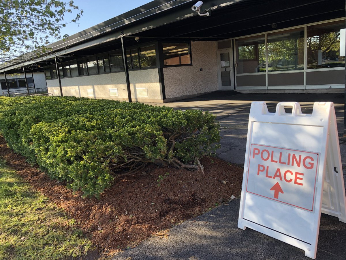 LiverpoolPubLib's tweet image. #Voting for the 2019-20 LPL #budget runs until 9 p.m. today at Wetzel Road Elementary, 4246 Wetzel Road. Liverpool. #LibraryBudget is Proposition No. 5.
Find details at lpl.org/about-lpl/abou…