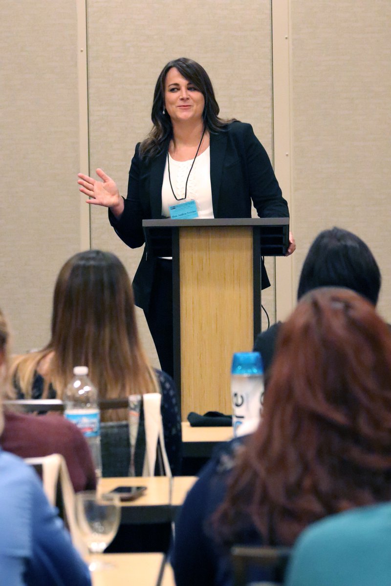 allensuperiorct's tweet photo. Judge Andrea Trevino was the opening session speaker for the Indiana Juvenile Detention Association's Annual Summit, being held in downtown #FortWayne. She spoke about the life-changing impact of positive influences in the lives of young people. #IJDA #Juveniles #Courts https://t.co/P5w8DtNoAb