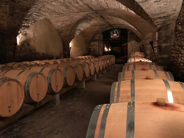 gapku's tweet image. it's...TELL US ALL ABOUT IT TUESDAY!!! 🗣️

GAP student Riley Miller tells us about her @KUStudyAbroad in Spain🇪🇸 and France🇫🇷. 

"My trip abroad taught me how to travel and navigate on my own, which can be really challenging and a bit scary."