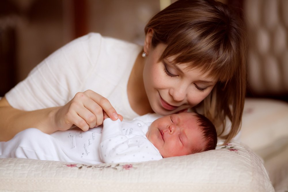 In this second installment of our new mom series, we explore the advantages of breastfeeding. Enjoy! https://t.co/MXijN40AfF #breastisbest https://t.co/pHv1XTlCHH