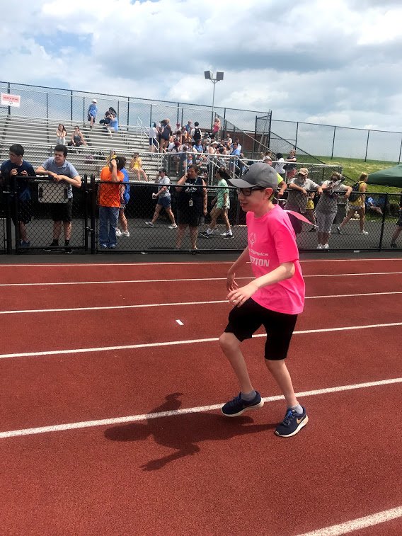 SASD_IV's tweet image. Congratulations to all the Athletes that competed in the Special Olympic  events at SAHS! Totally Fantastic Day!😀@SpecialOlympics @SASD_SAHS #SASDPride