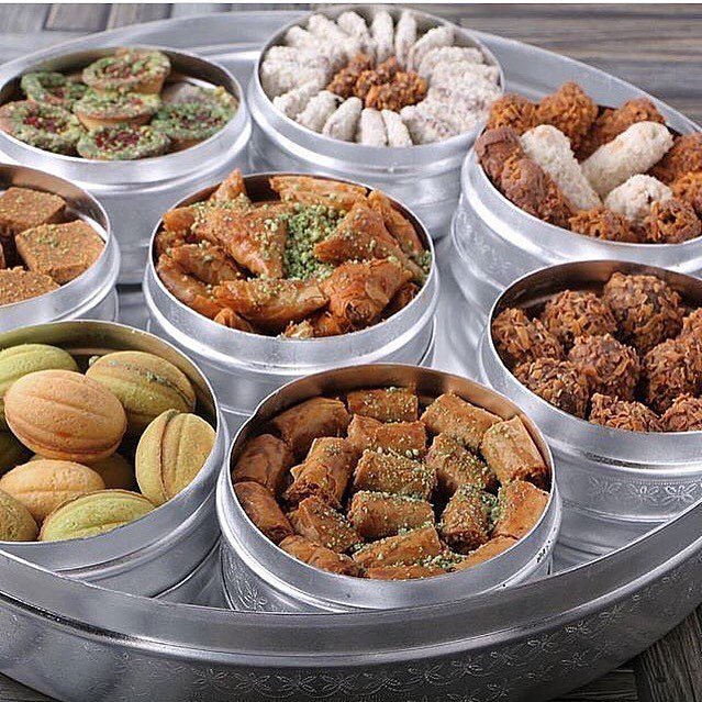 Moda_Mall's tweet photo. Sweet platters by #Qadooasweets are heavenly. Have you tried them yet?
#Ramadan #MODARamadan https://t.co/k5ZUhUNw9S