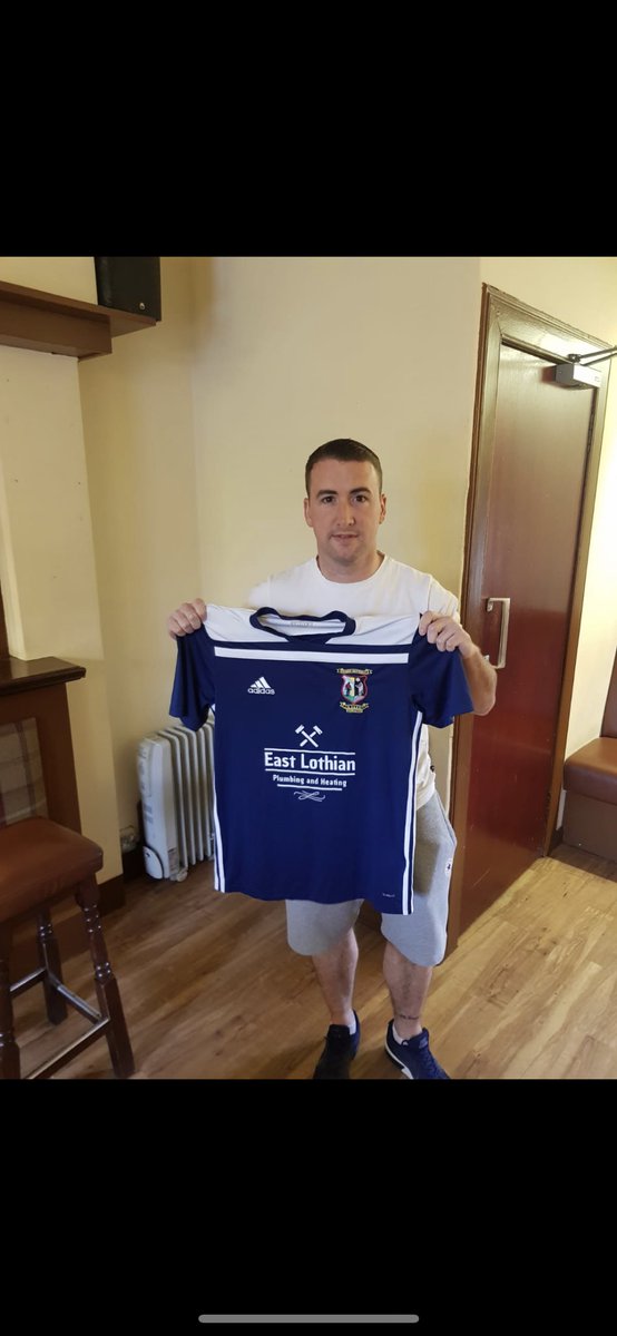 TranentAmateurs's tweet photo. Also signed back up again for next season is both midfielders @DavidMcIntosh93 and @Glenholmes90 and goalkeeper @MackRyan92 https://t.co/0T5i2FkmWg
