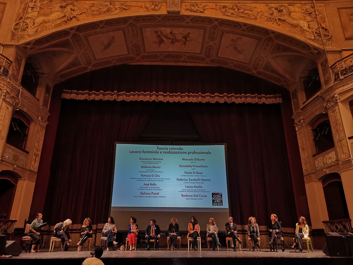 "Lavoro e realizzazione professionale. Il territorio e le donne" moderano <a href="/melenaviola/">Maria Elena Viola</a> Direttore Elle e <a href="/paoladimarc/">PaolaDiMarcantonio</a> Digital Managing Editor Elle.it #elleactive #ellecosavogliodipiu #ellecosavogliodipiupalermo #palermodelledonne <a href="/PayPal_Italia/">PayPal_Italia</a>