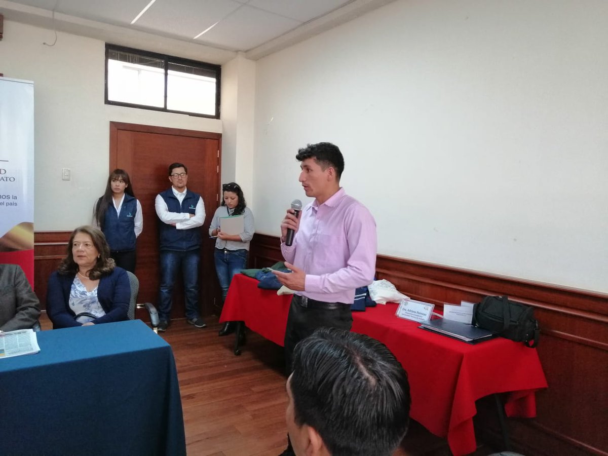 BanEcuadorBP's tweet photo. Nuestro Presidente del Directorio Ing. @JorgeWated junto al Rector Galo Naranjo, presentes en el conversatorio con emprendedores en la @UTecnicaAmbato, #DileSimón al emprendimiento. https://t.co/SrvZ8KsbXg