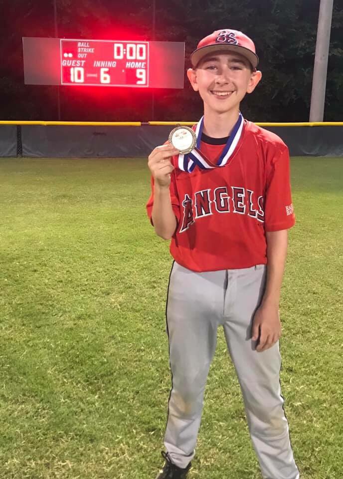 elliottmgordon's tweet photo. From one #2 to another @Andrelton - maybe our @Angels team winning the 14U Pony championship last night in Marietta, GA will make you feel a bit better 😁🏆⚾️#happyHalos #GetWellSoon https://t.co/G9DfHKnOpj