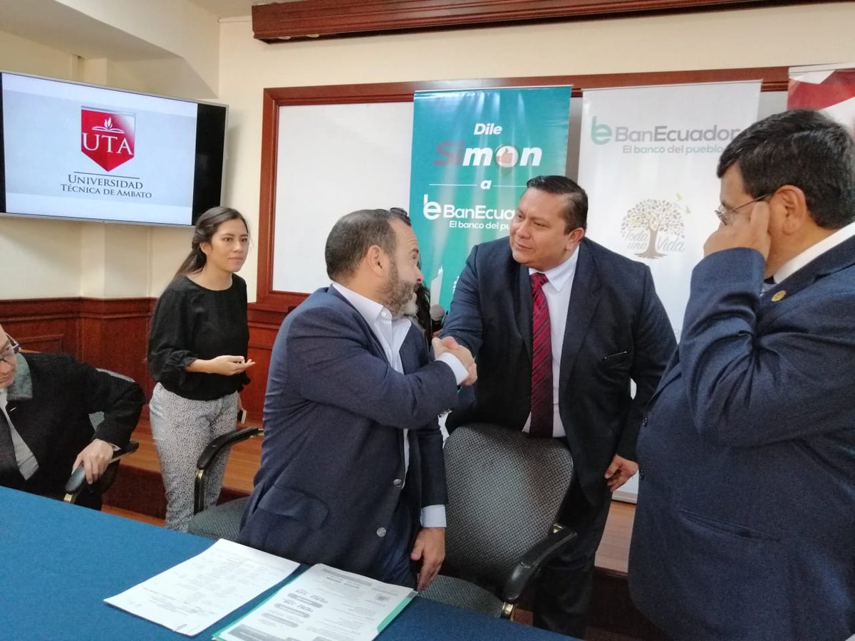 JorgeWated's tweet photo. Ya estamos en la @UTecnicaAmbato conversando con los  emprendedores de Tungurahua. Trabajamos junto a ustedes para ofrecerles soluciones a sus necesidades. #DileSimón al emprendimiento. https://t.co/xTg66gXbBS