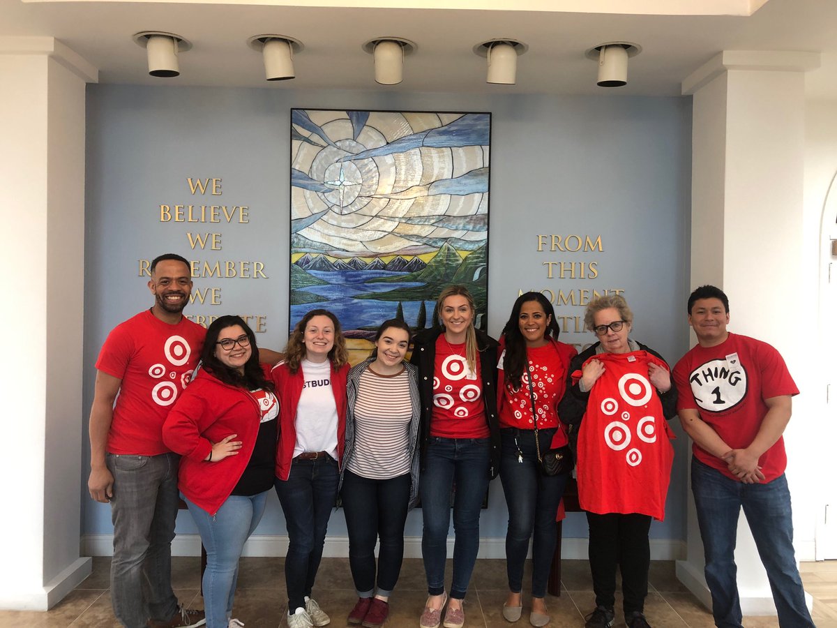 Had such a great time volunteering at Misericordia with the Rogers Park squad!!! #D141givesback#3272#rogerthat