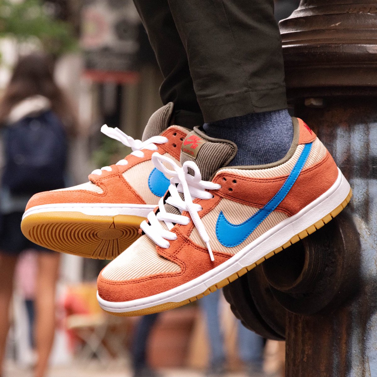 nike sb dunk low dusty peach