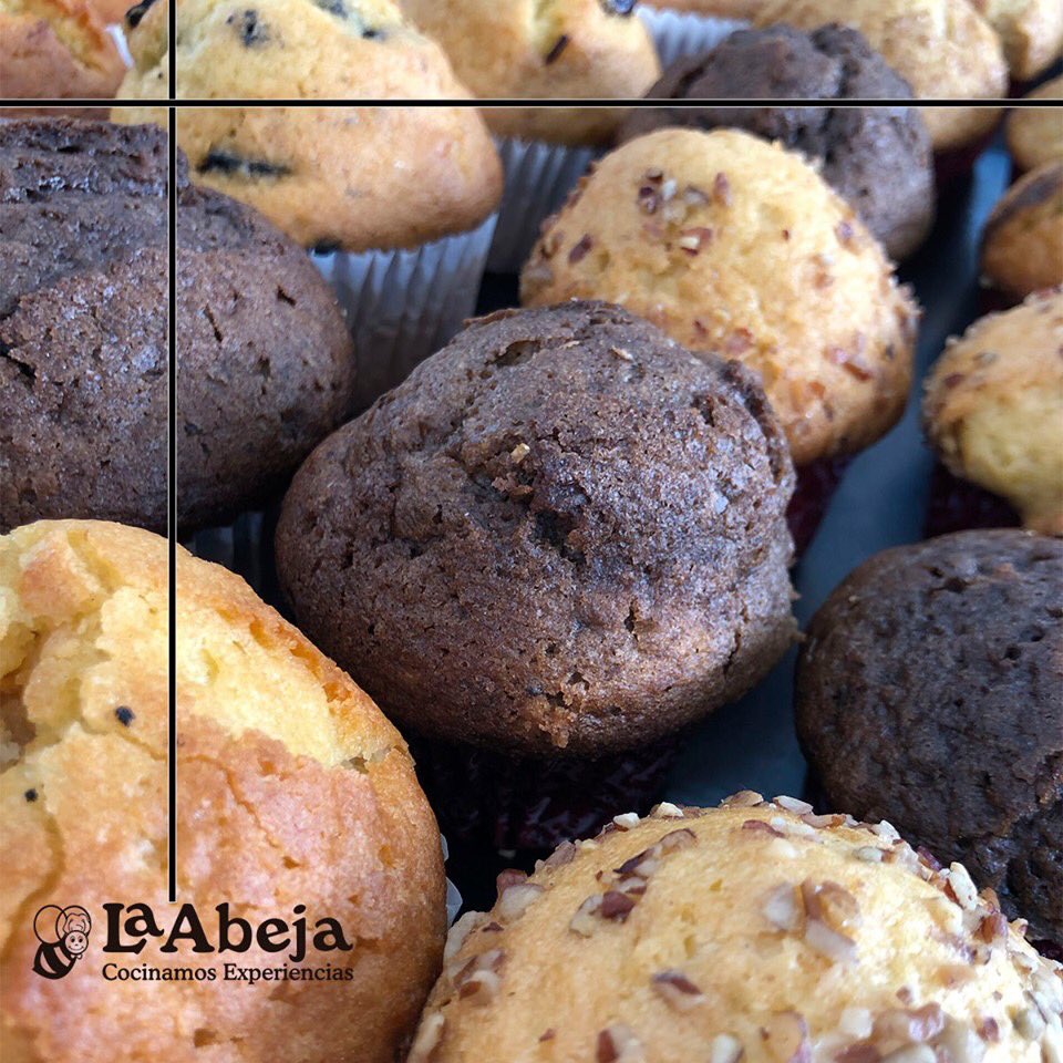 ¡Mil sabores, mil opciones! ¿Cuál es tu favorito?

#CocinamosExperiencias #LaAbeja