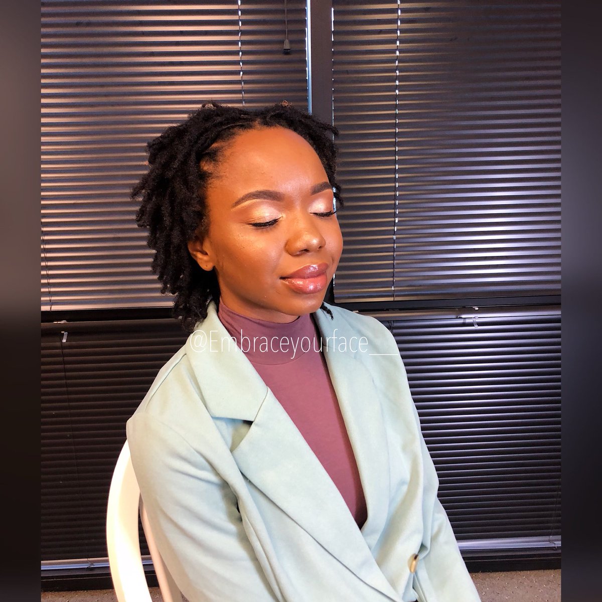 embraceyourface's tweet photo. Congratulations To This Beauty For Becoming A UTK College Graduate 🎓 &amp; Securing A Job With The Atlanta Hawks❤️👏🏽I Wish You The Very Best On Your New Journey🙏🏽😊 Your Hard Work Will Pay Off 🤞🏽
#knoxvillemua #embraceyourface #booktoday #utk19 #gradszn https://t.co/pntyuXfVEn