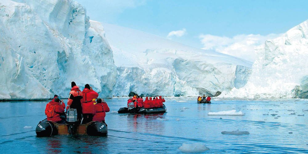Eclipse_Travel's tweet photo. #2021AntarcticaEclipseCruise Limited cabins available aboard luxury Silver Cloud. https://t.co/o0iOuZYEz8 
#2021solareclipsecruise @SkyandTelescope @AstronomyMag @exploreplanets @AdlerPlanet @RASCMontreal @RASCVictoria @RASCNiagara @RASCVancouver https://t.co/1dXJMUvB3K