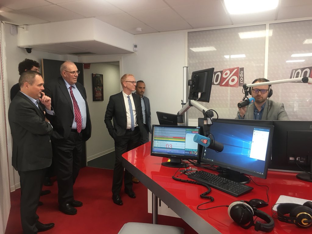 Arcom_Toulouse's tweet photo. Un après midi dédié aux rencontres avec des opérateurs locaux : merci à @RadioOccitania et @100pour100radio pour nos échanges. La radio au service des territoires de l’@Occitanie ! https://t.co/oYay7NG8h7