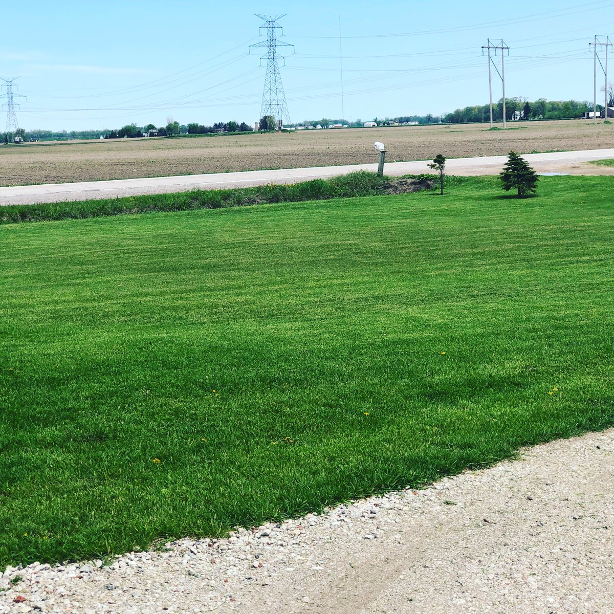 Todd’s Lawn Care&Snow Removal (@toddlawn) on Twitter photo 