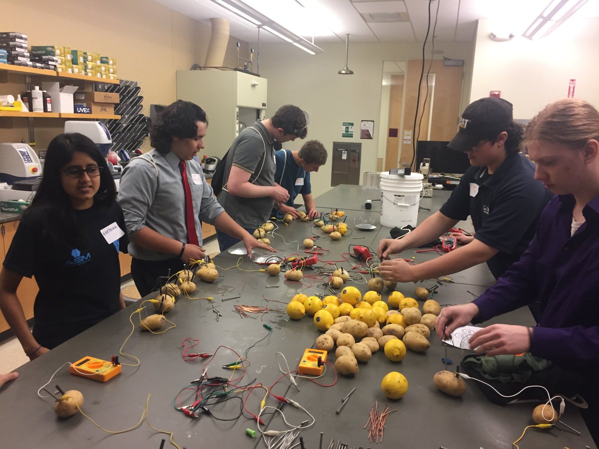 Explore and learn about materials science and engineering with students from Minuteman High School @MinutemanHS, Mahopac High School @MahopacSchools, and Bedford High School in The 2019 ASM Materials Experience @asminternatnl @BUCollegeofENG #STEM #education