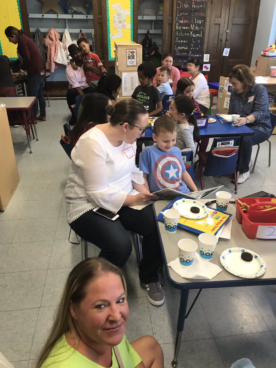 AnnaRudowsky's tweet photo. More pictures from our Kindergarten Tea. @WeehawkenTSD @DWS_PTA @FAmato53 https://t.co/yJELdAzZIx