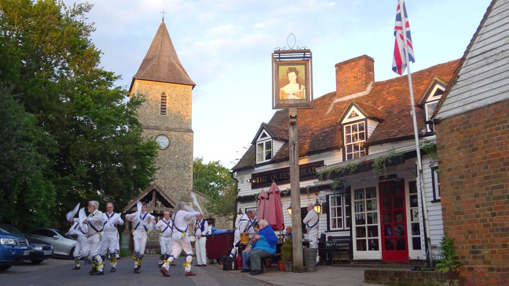 Sandridge – Queen’s Head and The Green Man stalbansmorris.org.uk/2019/05/21/san…