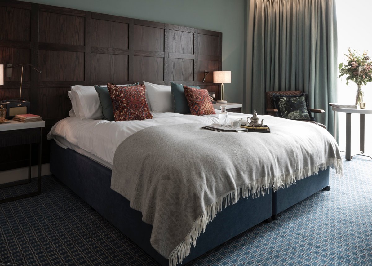 We have a new package available at The Tamburlaine🌿
Bed &amp; breakfast, tickets to <a href="/CUBotanicGarden/">Cam Botanic Garden</a> and a glass of prosecco on arrival at the hotel🥂
Available Fridays, Saturdays and Sundays 🌹

(Photo credit: bakerie on Instagram)