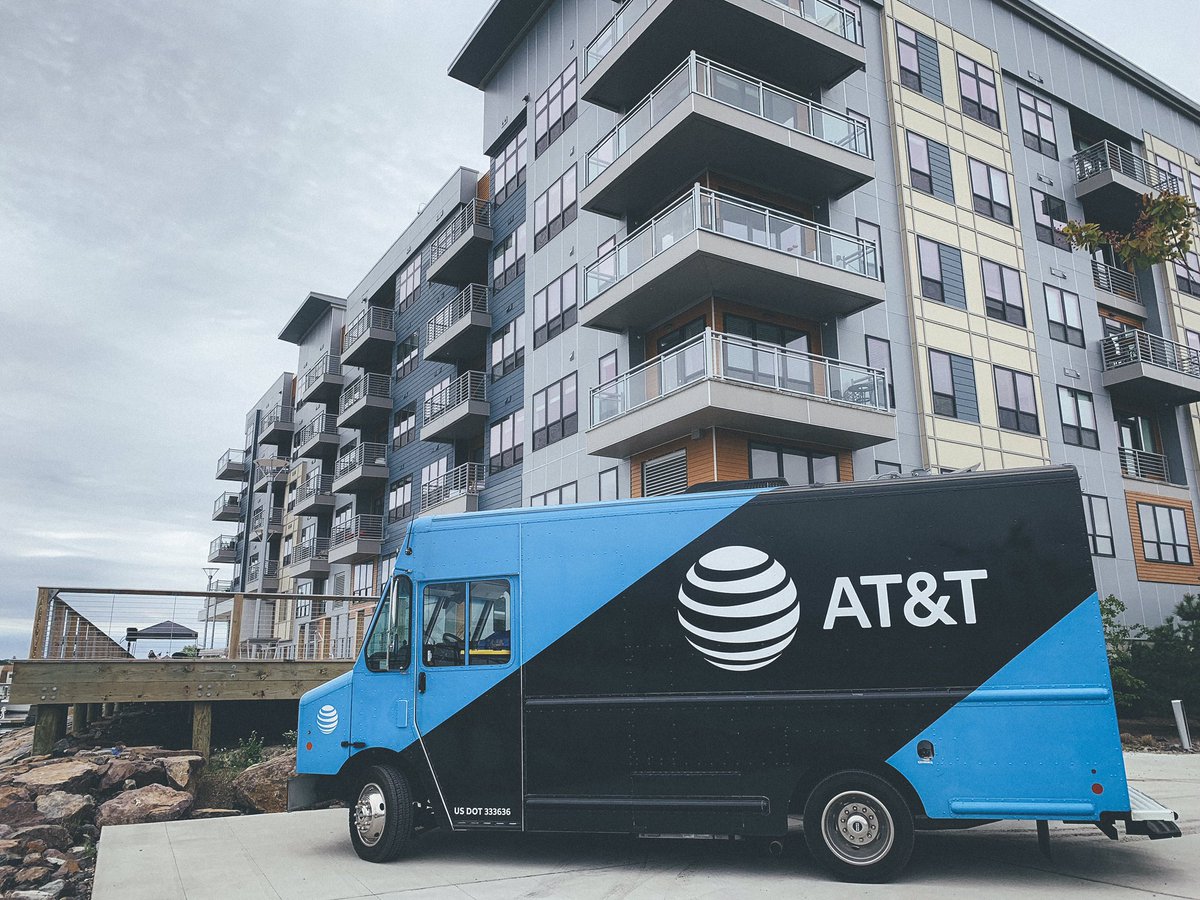 Rey_Reyes_11's tweet photo. Meriel Marina Bay was loving this truck over the weekend! @MerielMarinaBay thank you @miltonbst1 @Hope_Chapman @sccrchrs23 @gigem96r @geauxlego #ReadyToGo https://t.co/NQgXx3FHPP
