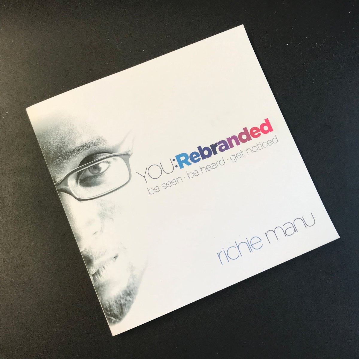 itPressUK's tweet photo. Portsmouth University is helping its students build a strong personal brand to increase their confidence and enhance their employability. https://t.co/eSf7kJV08l Help your students with #YouRebranded by @richiemanu! Use EDUCATOR20 at checkout for 20% off! https://t.co/oYbZzqmCg3 https://t.co/NpFKfdVruD