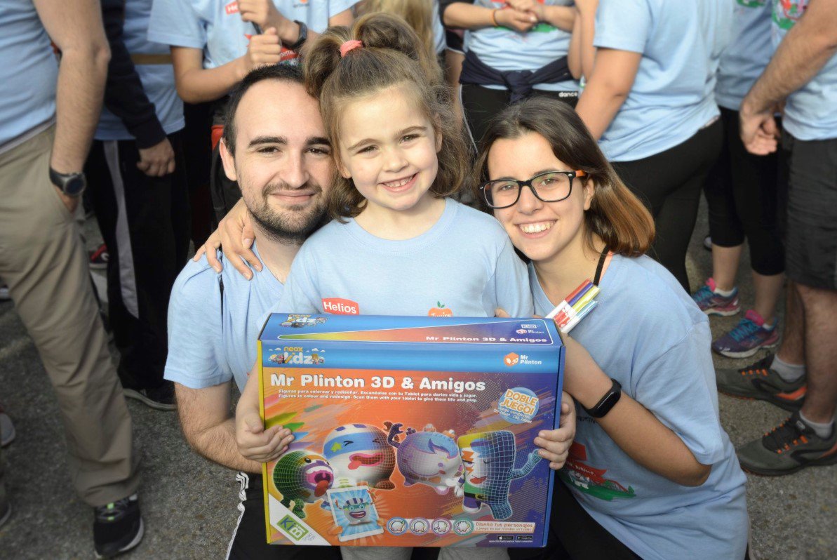 mrplinton's tweet photo. ¡Qué gran jornada vivimos el pasado domingo en @ParqueWarner durante la marcha @OBienestarA3 Junior! ¡Y qué contentos se fueron los peques que consiguieron regalos de #MrPlinton! https://t.co/eKYcUJgHO9 @AmayaSanfabio @CompromisoAtres https://t.co/KnxGkGFpZV