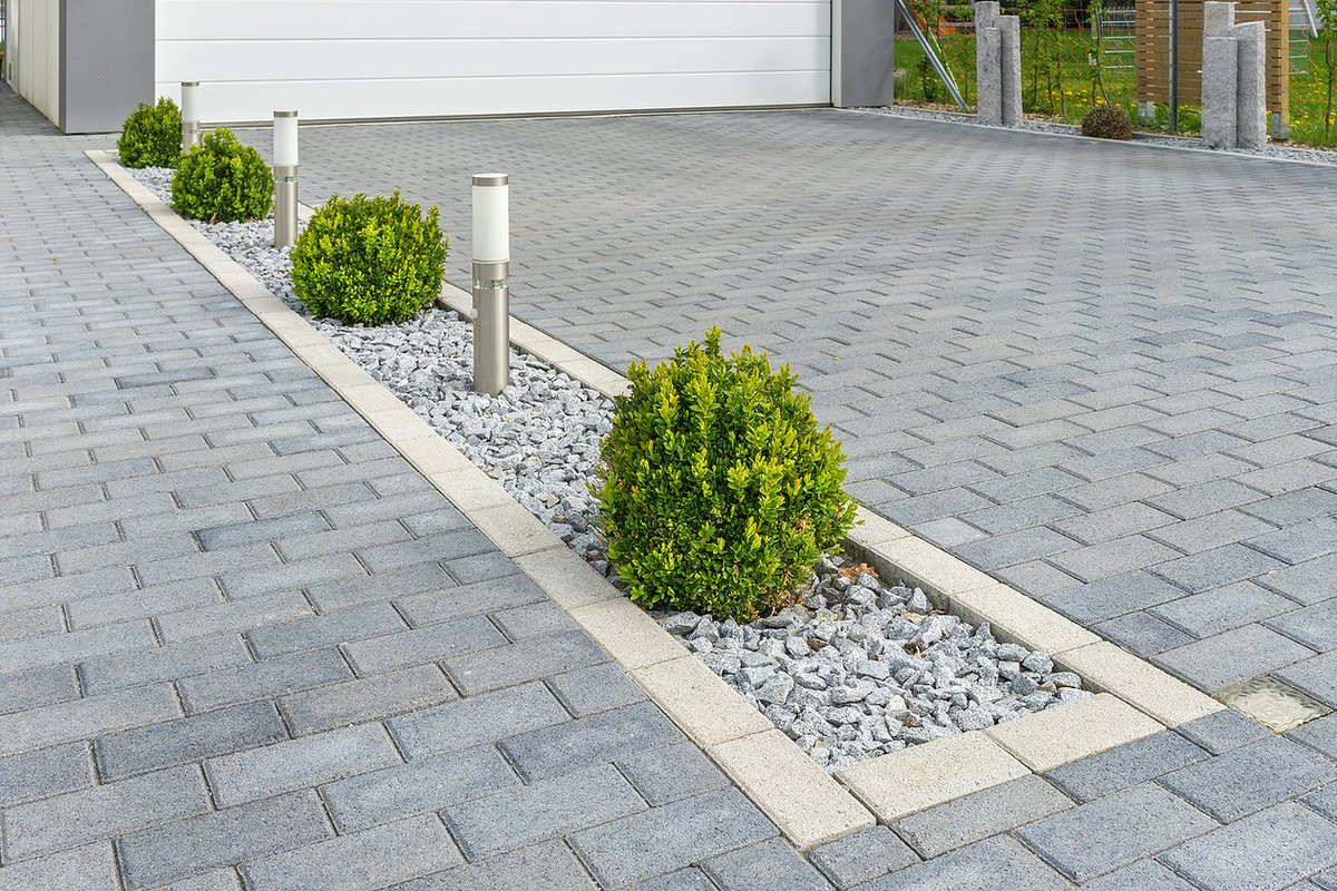AsphoSurfacing's tweet photo. Our team has put together a step by step guide of how to remove tough stains and get your driveway summer ready. Check out the full post here: https://t.co/r4GVeqI4pN #summerready #drivewaytips https://t.co/NeVDBagiYv