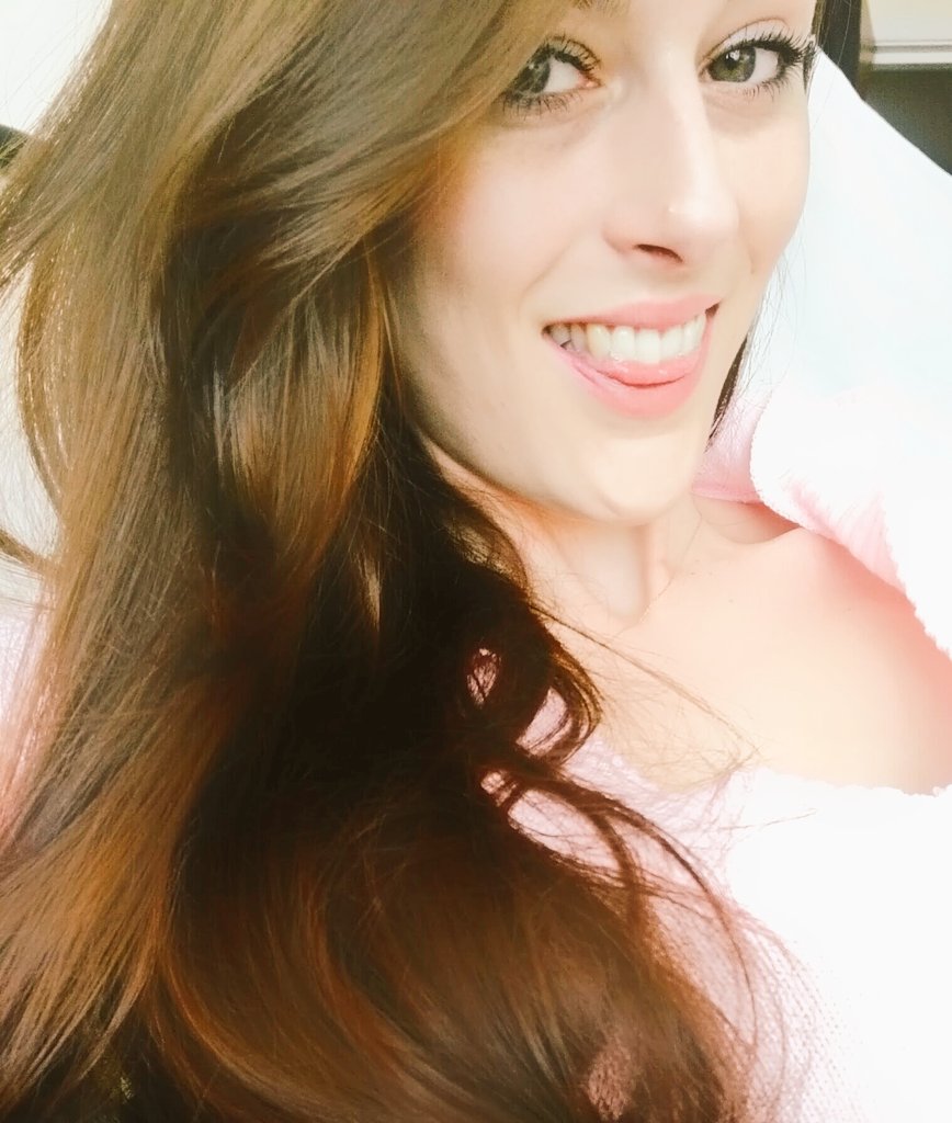 Chloe_Lovelock's tweet photo. Someone Just Tried Telling Me That 'I Want Never Gets'.... 😂 Errrrrm... When You're Me it Does. 😈 👑 😁 https://t.co/agL0FtGzmE
