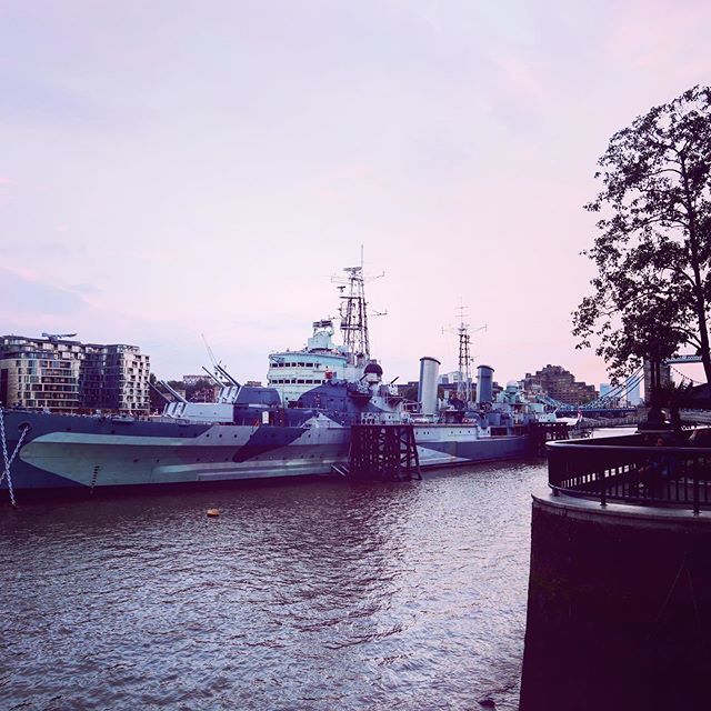 CecileMLeblanc's tweet photo. HMS Belfast 🛳🇬🇧♥️
•
•
•
We are trying artistic shots 🇬🇧♥️🏰
•
•
•
#imperialwarmuseum #iwm #londonbridge #london #spring #spring2019 #hmsbelfast #love #blog #blogger #blogtrotter #globetrotter #architecture #contrast #sky #blue #toplondonphoto #top… https://t.co/erc2JfKjAN https://t.co/5Zv9KsLV92